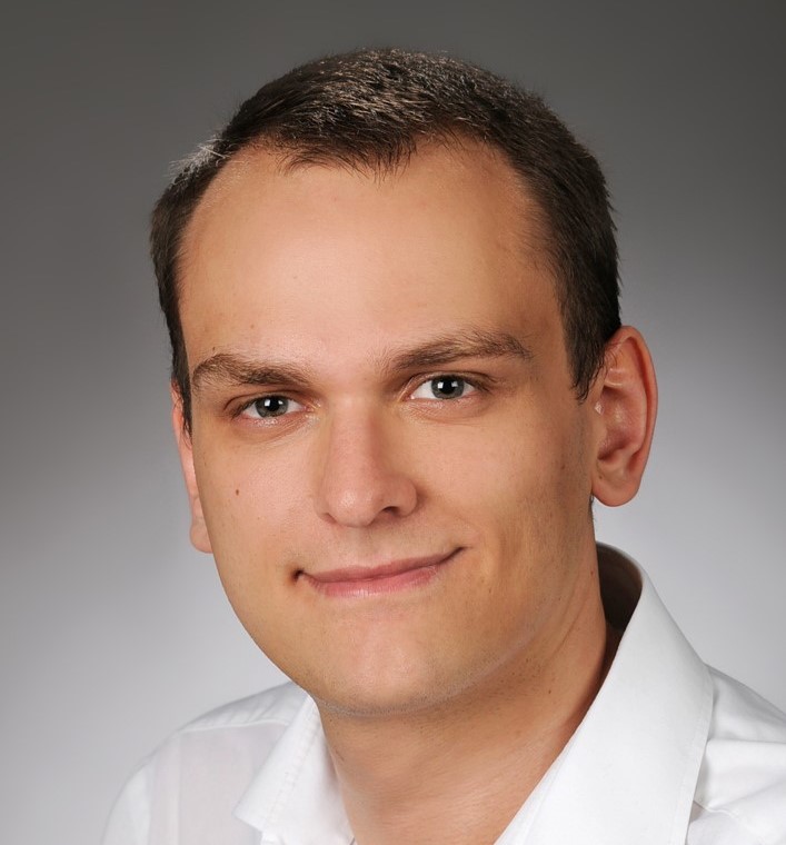 Dr. Christoph Halder
